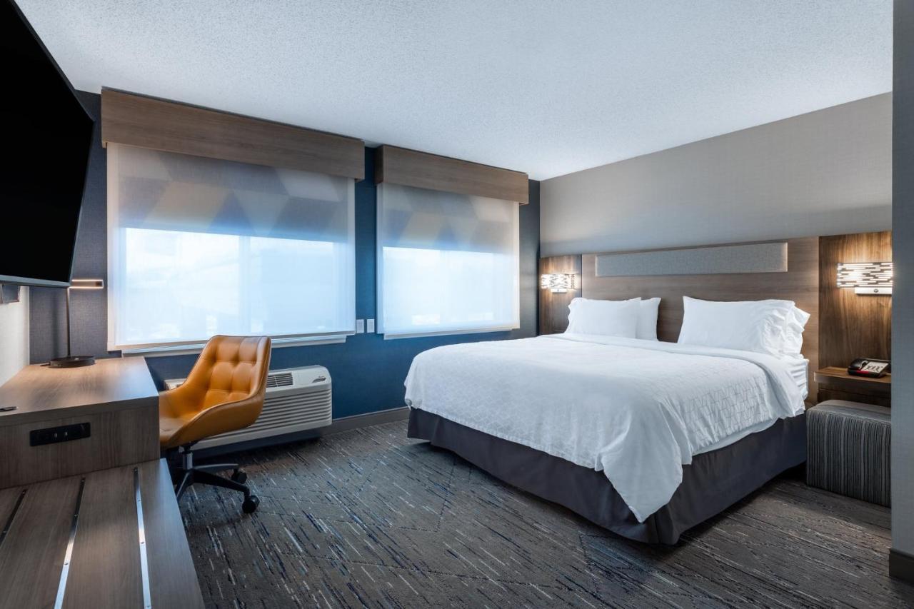 Holiday Inn Express Hotel & Suites-St. Paul By Ihg Vadnais Heights Экстерьер фото