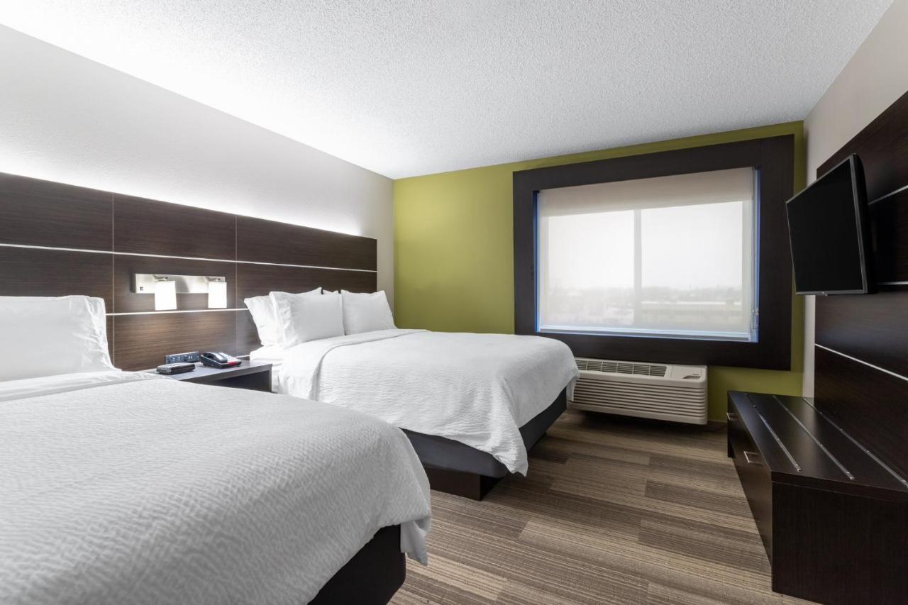 Holiday Inn Express Hotel & Suites-St. Paul By Ihg Vadnais Heights Экстерьер фото