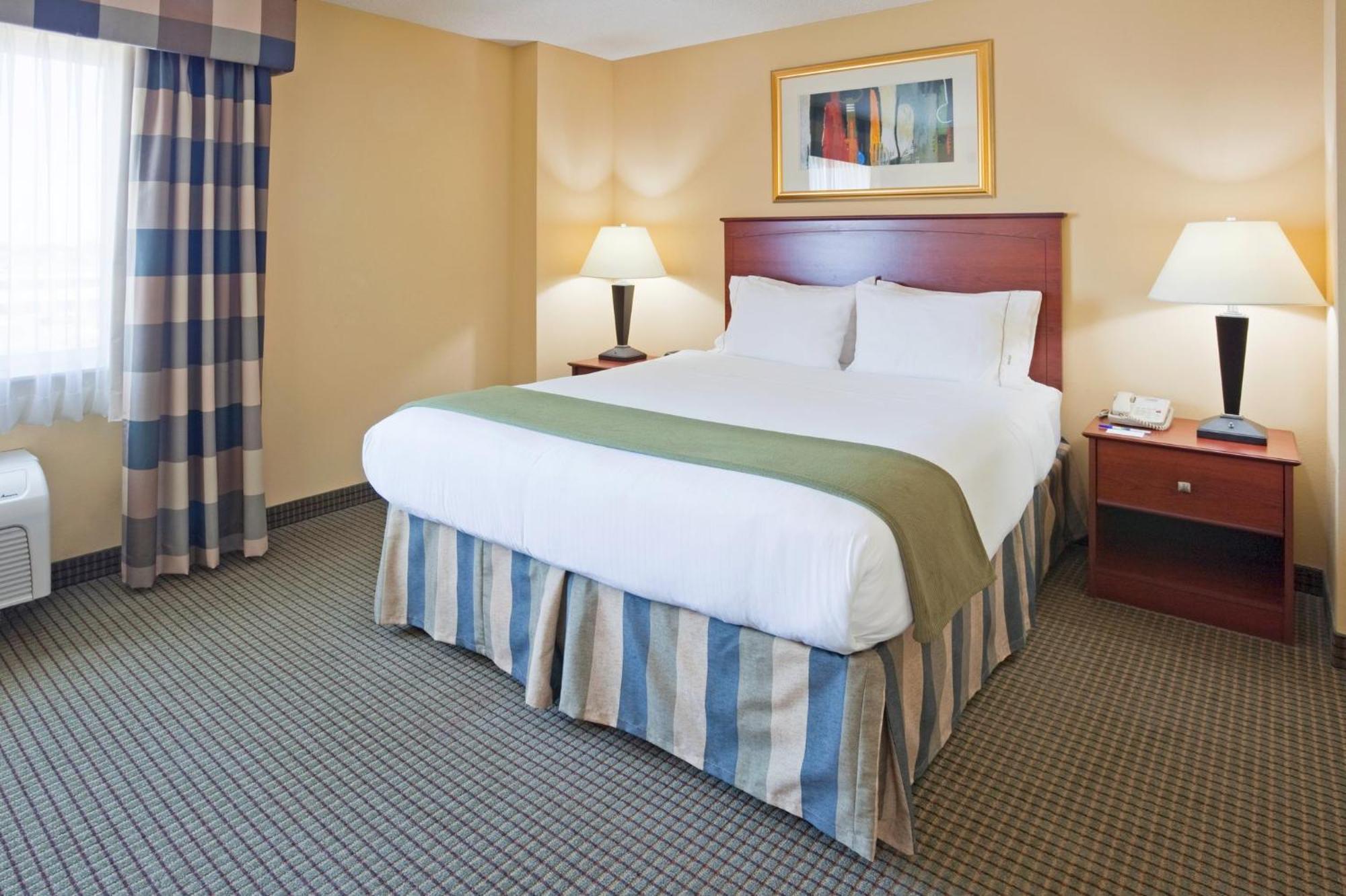 Holiday Inn Express Hotel & Suites-St. Paul By Ihg Vadnais Heights Экстерьер фото