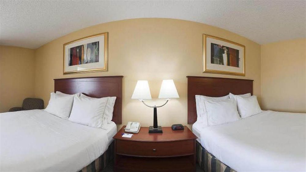 Holiday Inn Express Hotel & Suites-St. Paul By Ihg Vadnais Heights Экстерьер фото